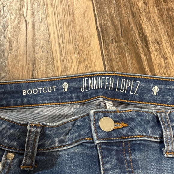 Jennifer Lopez Blue Distressed Skinny Jeans - Picture 6 of 7